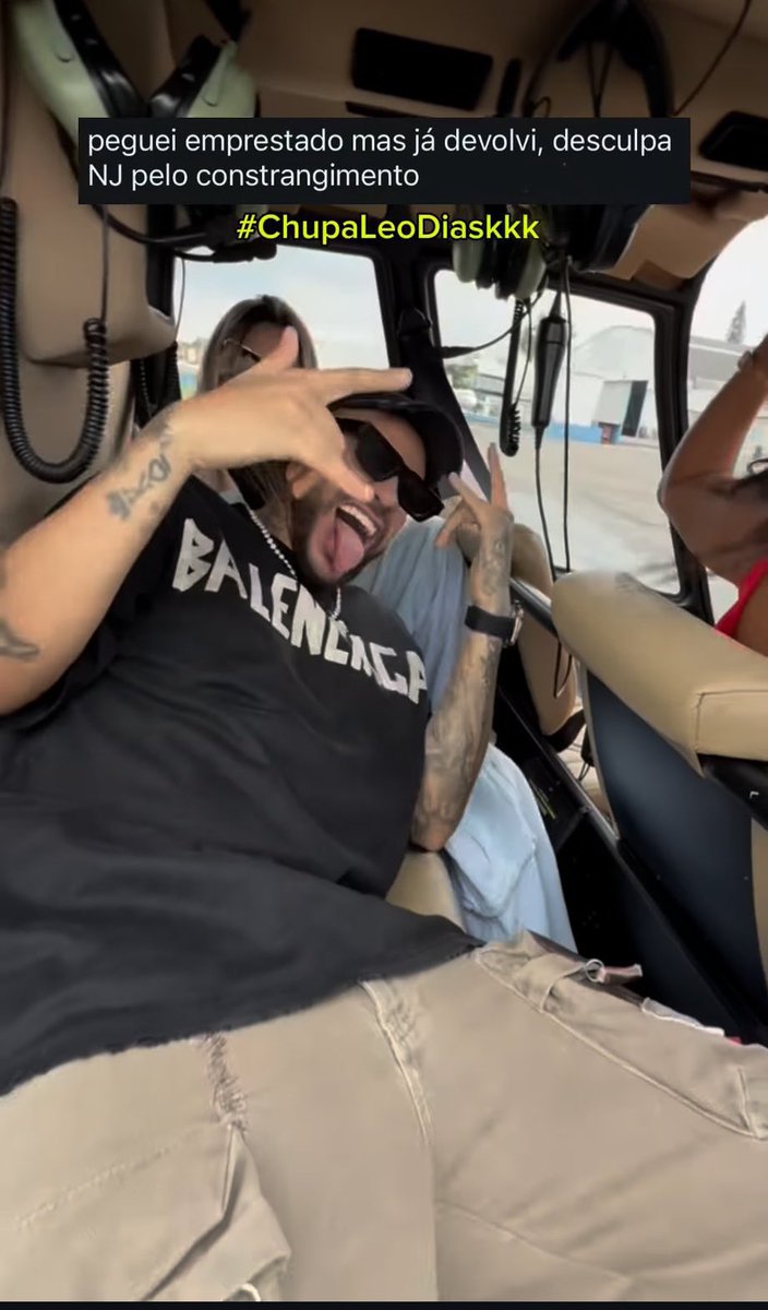 Rafael Gloves tweet media