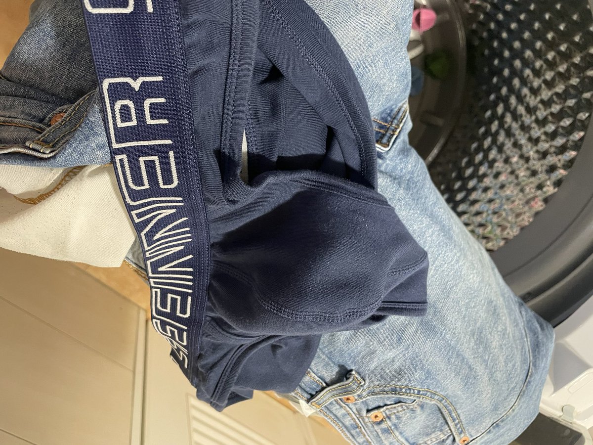 下大雨….褲子都濕了