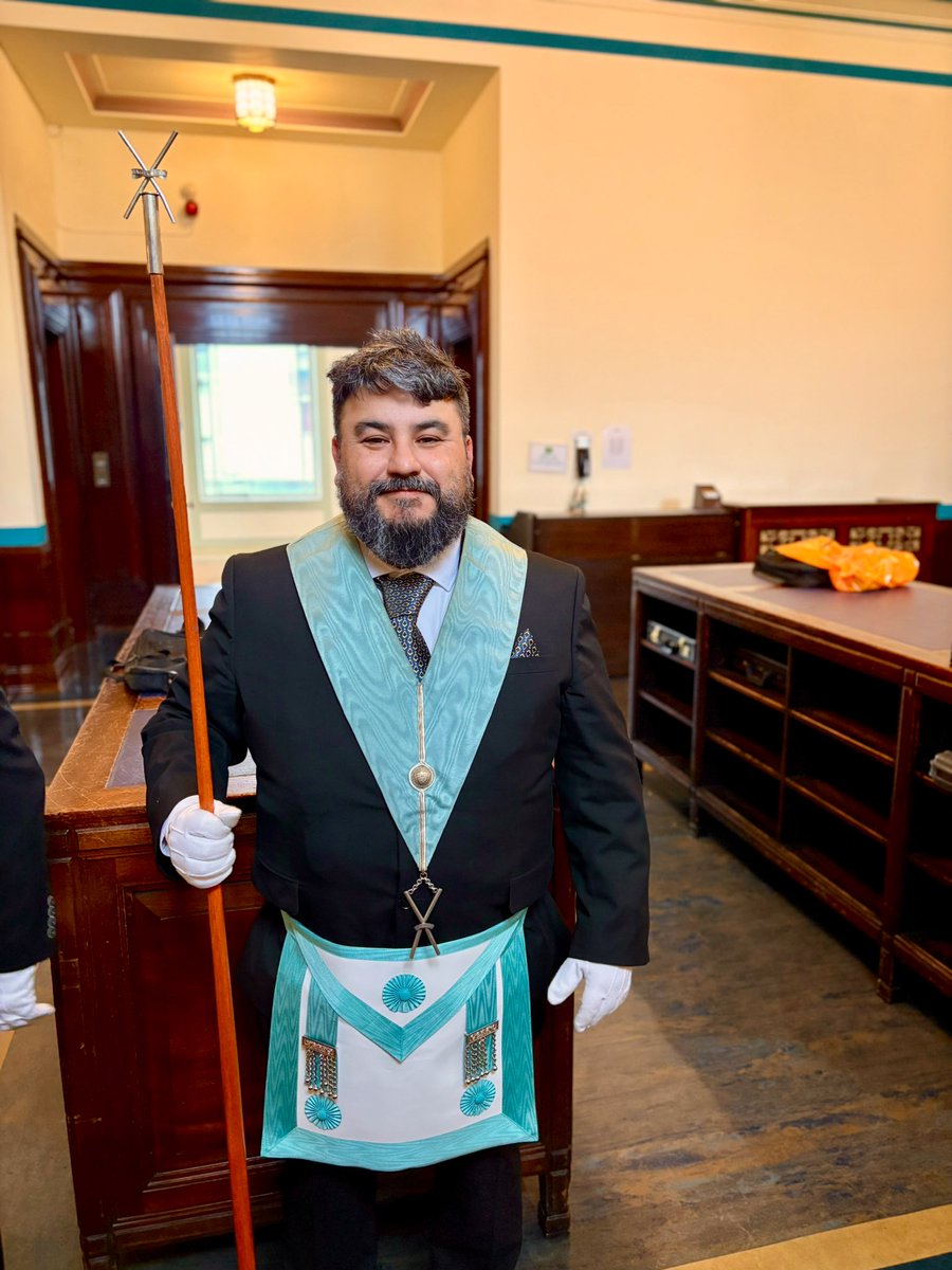 thecraftbloke's tweet image. Great night at Lambeth Borough Council Lodge No. 2941! A double initiation, excellent food, won a bottle of wine, camaraderie—and I was honoured to act as Assistant Director of Ceremonies. Tradition and brotherhood.  More photos on my Instagram! #Freemasonry