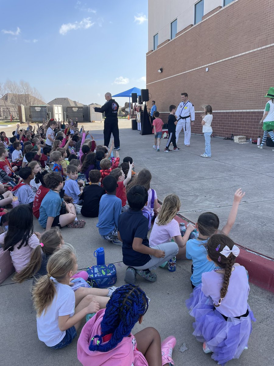 Happy spring break! #HMEproud