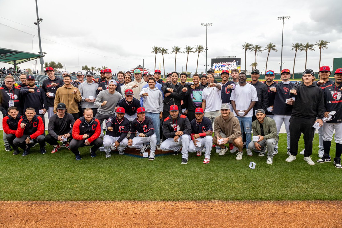 GuardsInsider's tweet photo. The Midwest League Champs officially have their rings 💍

#GuardsSpring https://t.co/z1KiT47qzh