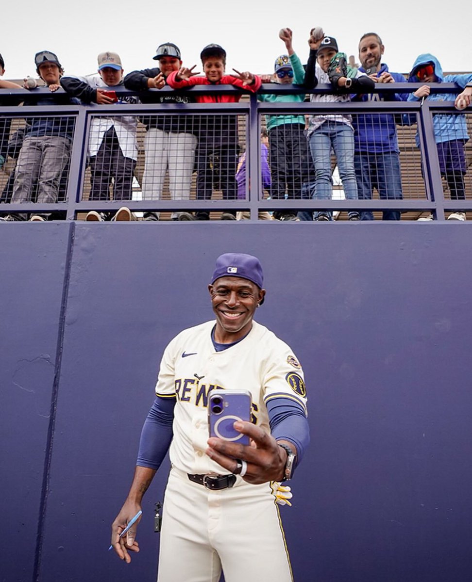 Donald_Driver80's tweet photo. Great day coaching 1st base in the first inning. Thanks to the entire @Brewers staff for welcoming me to the team. 

@TEAM_Lammi @MarkKassWIAHOF https://t.co/DKA1L0TsWr