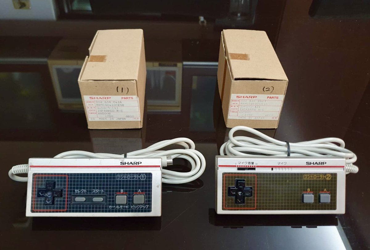 tecmo35's tweet image. これはマイコンピュータC1と言うテレビにファミコンが内蔵された物が

「ファミコンテレビC1」
三台のコレクションを持っています

そのうちの一台は非常に稀有で、台湾公認のC1です。

#レトロコンシューマー愛好会