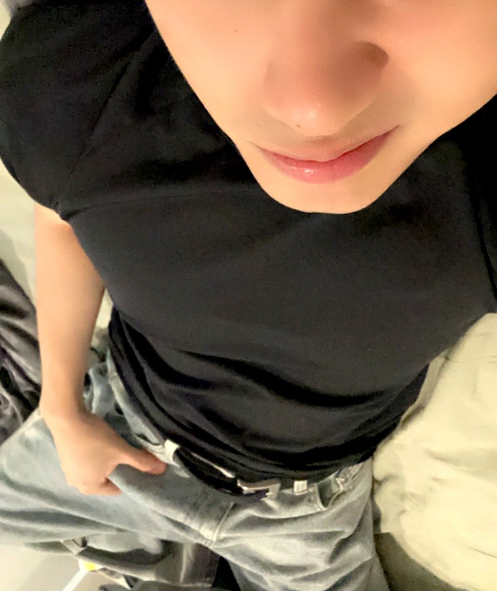 CovertWraith's tweet image. a lazy friday night.