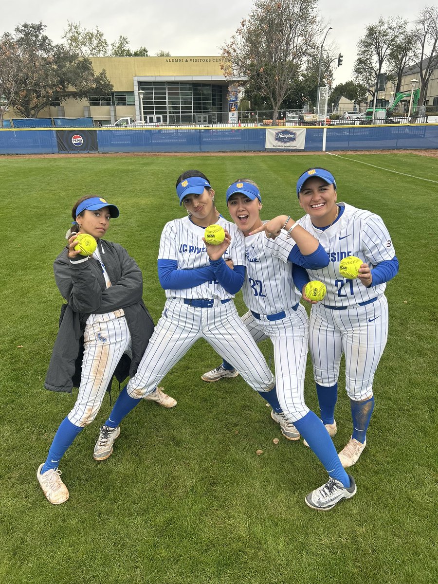Coach loves when they make it hard to choose a Player of the Game. 4 HR’s and a complete game by Brooke Perez. Leilani Juan with 2 💣’s! 

That’s 2 Wins on the day for the Highlanders. #KeepChopping