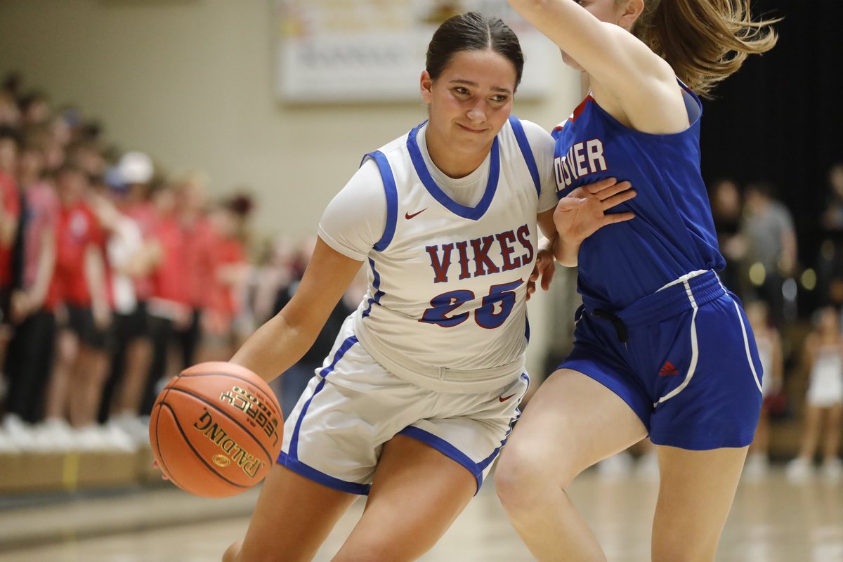 Kinley Wilhelm with the best performance of her career tonight! 

18 pts, 6/9 FGs, 14 rebs 

Seaman advances to Saturday’s Class 5A State Championship again  St. Thomas Aquinas

Going for back-to-back titles!