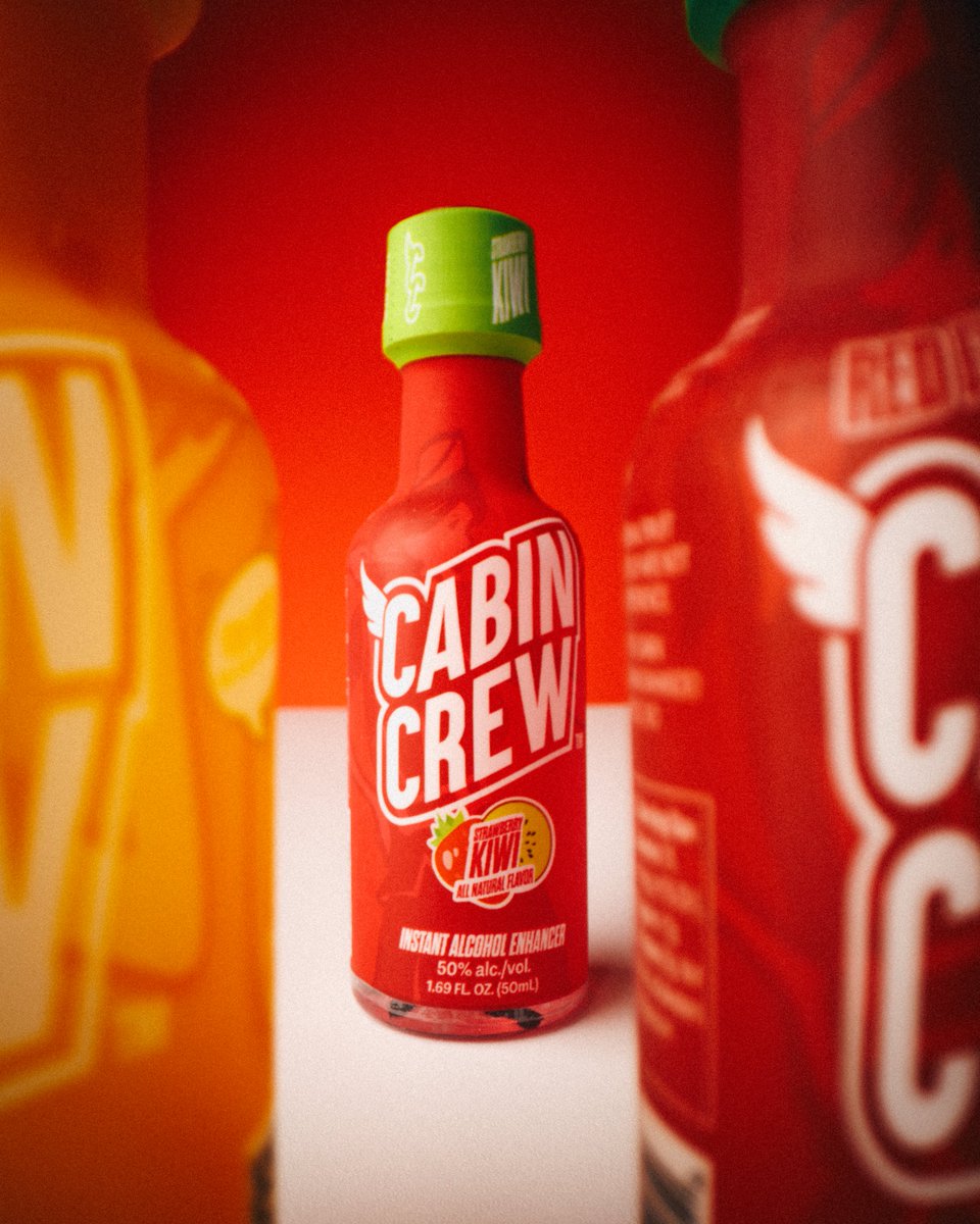 ✈️ Happy weekend, crew! Time to make some memories. 🍹🔥 #CheersToTheWeekend #trycabincrew #cabincrew