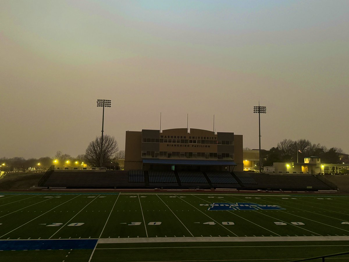IchabodFTBL's tweet photo. Friday Night Campus Views..
🎩
#GoBods
#BeTheStandard https://t.co/tMxQWPkGM3