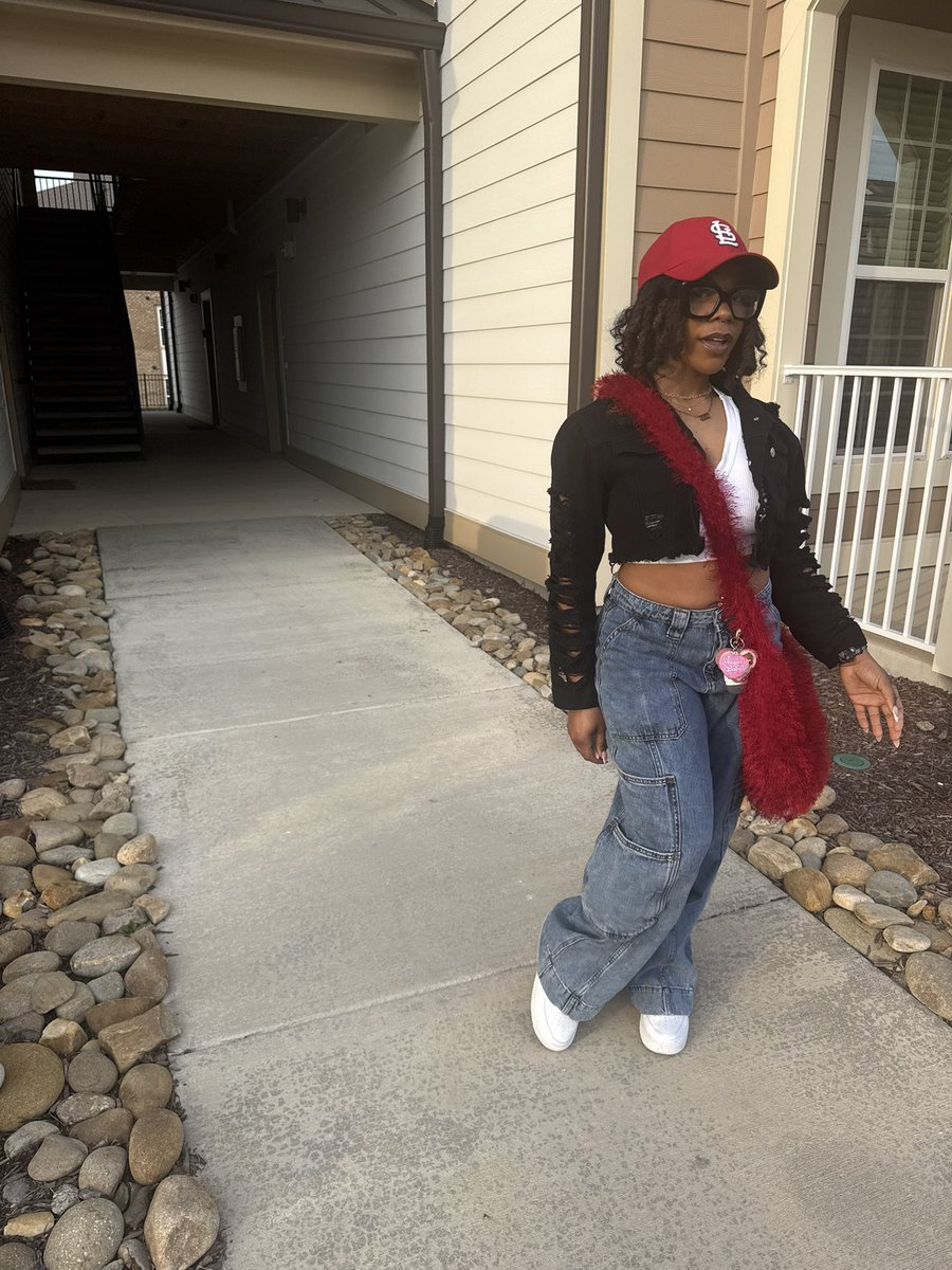 _LeanWithIt's tweet photo. “i’m from st. louis, say he like my arch”
~sexxy 

happy 314 day to my city, all the way from NC, with love♥️ https://t.co/9r18AT8rZq