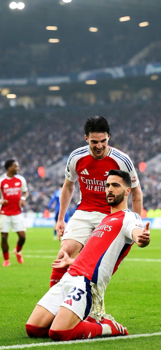 ArsenalN7's tweet photo. 🔴⚪️ Weekend gain. No Arsenal fan should have less than 5000 followers. Drop your handles, REPOST and make sure you follow each other. Let’s go Gooner family ⚪️🔴 https://t.co/ENLOPXxFBl