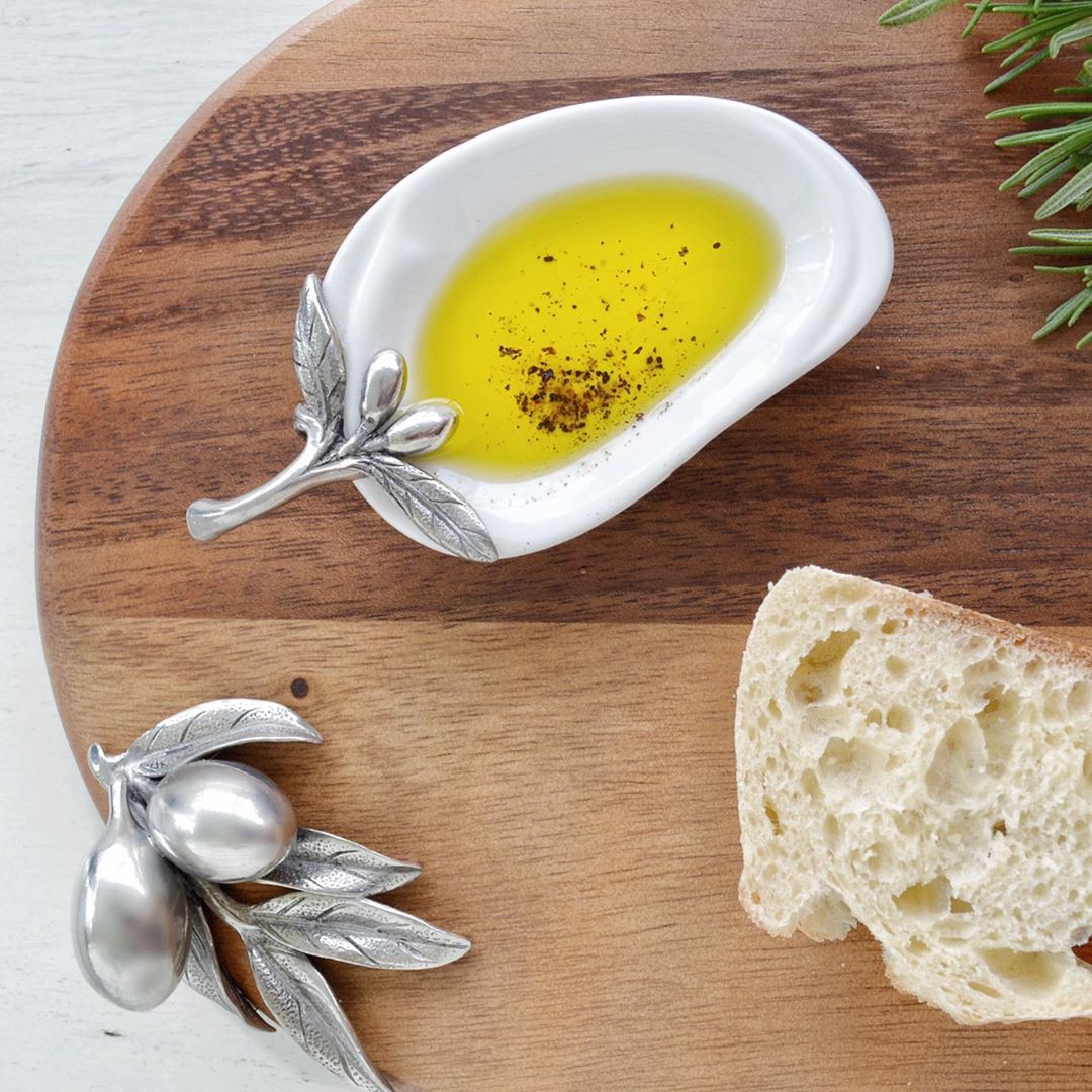 VagabondHouse's tweet photo. Create Charcuterie Magic! #VagabondHouse #Charcuterie #CharcuterieBoards 

Shop Cheese Boards:
https://t.co/1TojNZcQC5 https://t.co/aaUWtGspkT