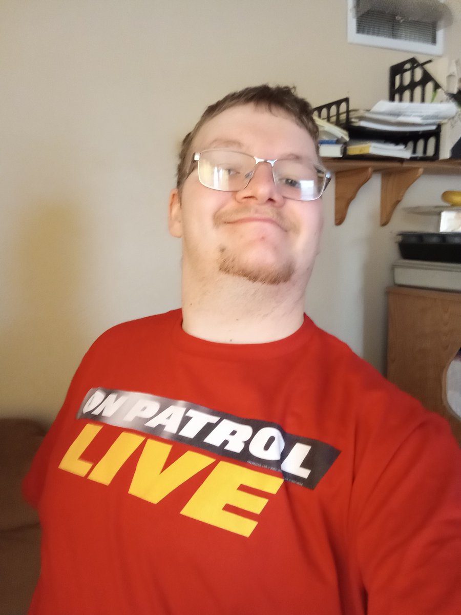 PatrolledMatt's tweet photo. Ok, let's see, it's Friday night, the blue and red lights are bright, and the weather is remarkably nice! And with the weather remarkably nice, that means I can finally show off my #OPLive @OfficialOPLive Merchandise to fully embrace being in the #OPNation Let's get it! #OPMerch https://t.co/YhtEYItaAT
