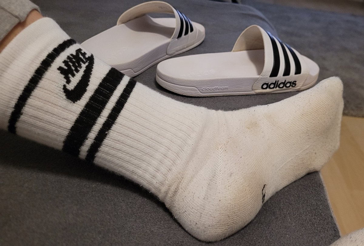 lylaboy22's tweet photo. Socks....How do you like them? Clean or smelly? I loke both! https://t.co/HSFcWDArS9