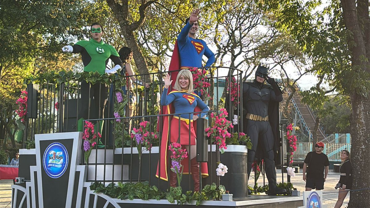 mninoticias's tweet image. #SpringCelebration 25 años @SixFlagsMexico