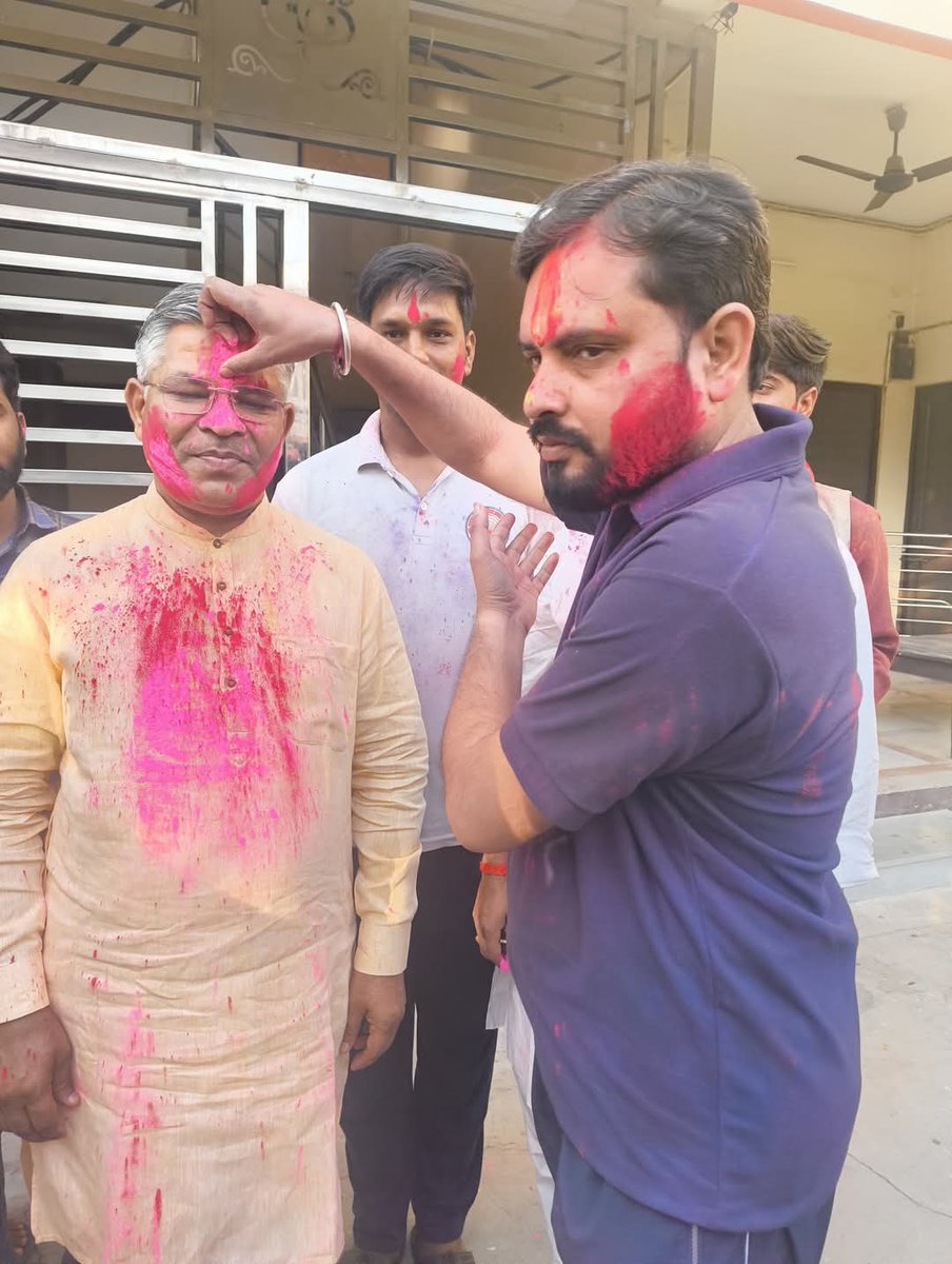 AnshulVidyarthi's tweet photo. समरसता का पर्व होली की आप सभी को बहुत बहुत शुभकामनायें।
    @Abvp4Awadh की होली। https://t.co/baHFWz8c3K