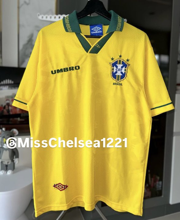 MissChelsea1221's tweet photo. Naomba Mshow #Love kwa Repost🙏😍

Jezi ya AC MILLAN 27,000/=

Jez za Zaman (Vintage) 35,000/=

0714336827

#MIKOA YOTE TUNATUMA https://t.co/qVoakhQcOi