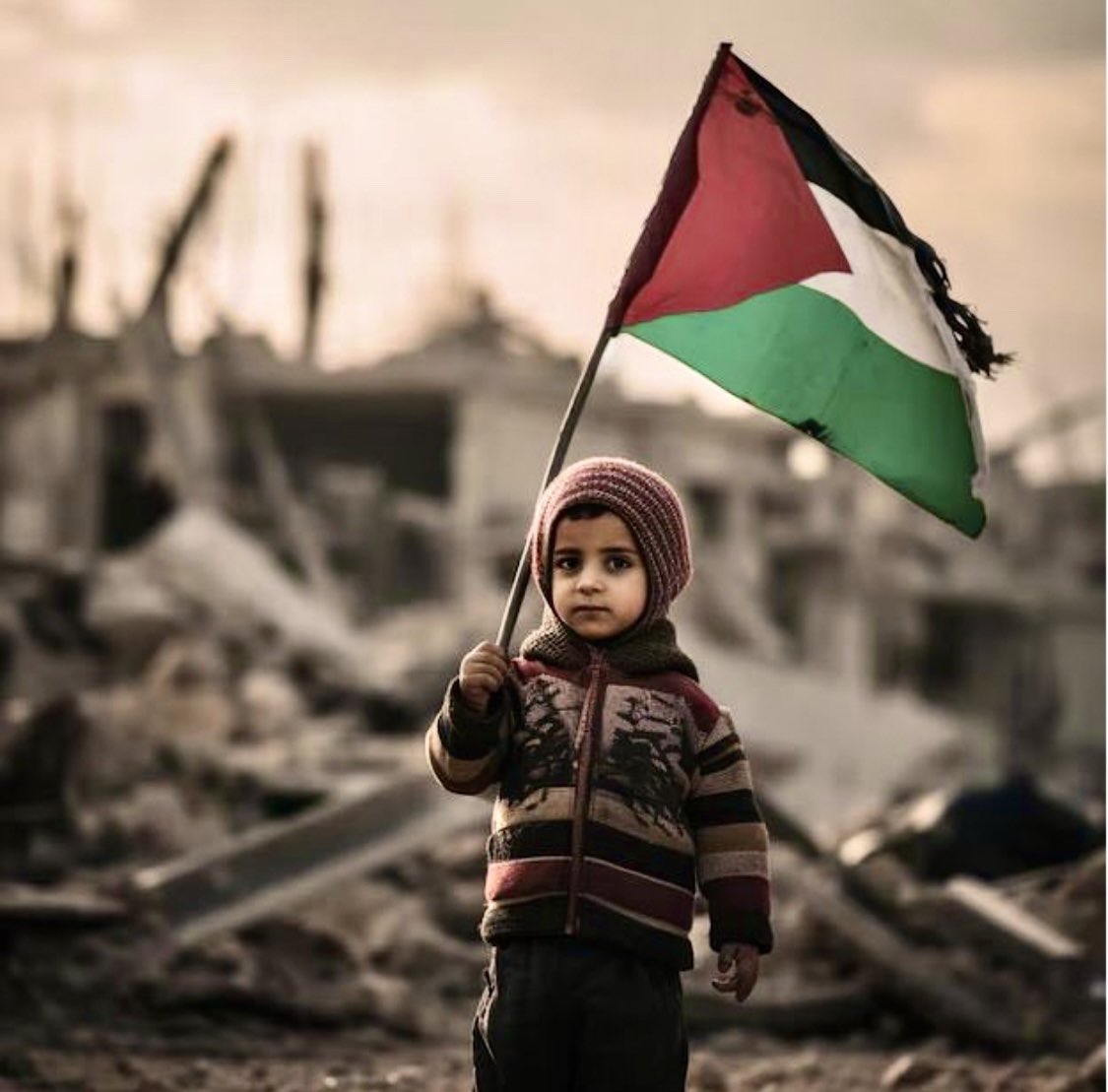 jphilippeviaud's tweet photo. @RimaHas @LachaudB Dire Non aux extrêmes droite colonisatrices génocidaires, violentes, réacs, déshumanisées, fanatiques religieuses, hégémonistes aux racismes sélectifs, est urgent et vital...
#stopgenocide
#stopdeni🇵🇸
#stopcomplicityincrimes
#Resistance https://t.co/WwwJ5UVbKa