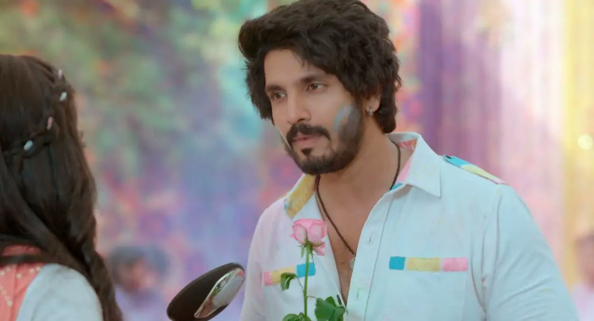 TellyReviews1's tweet photo. #UdneKiAasha  amazes once again. #SachinDeshmukh is a delight to watch. https://t.co/7Rh1mcNVI9