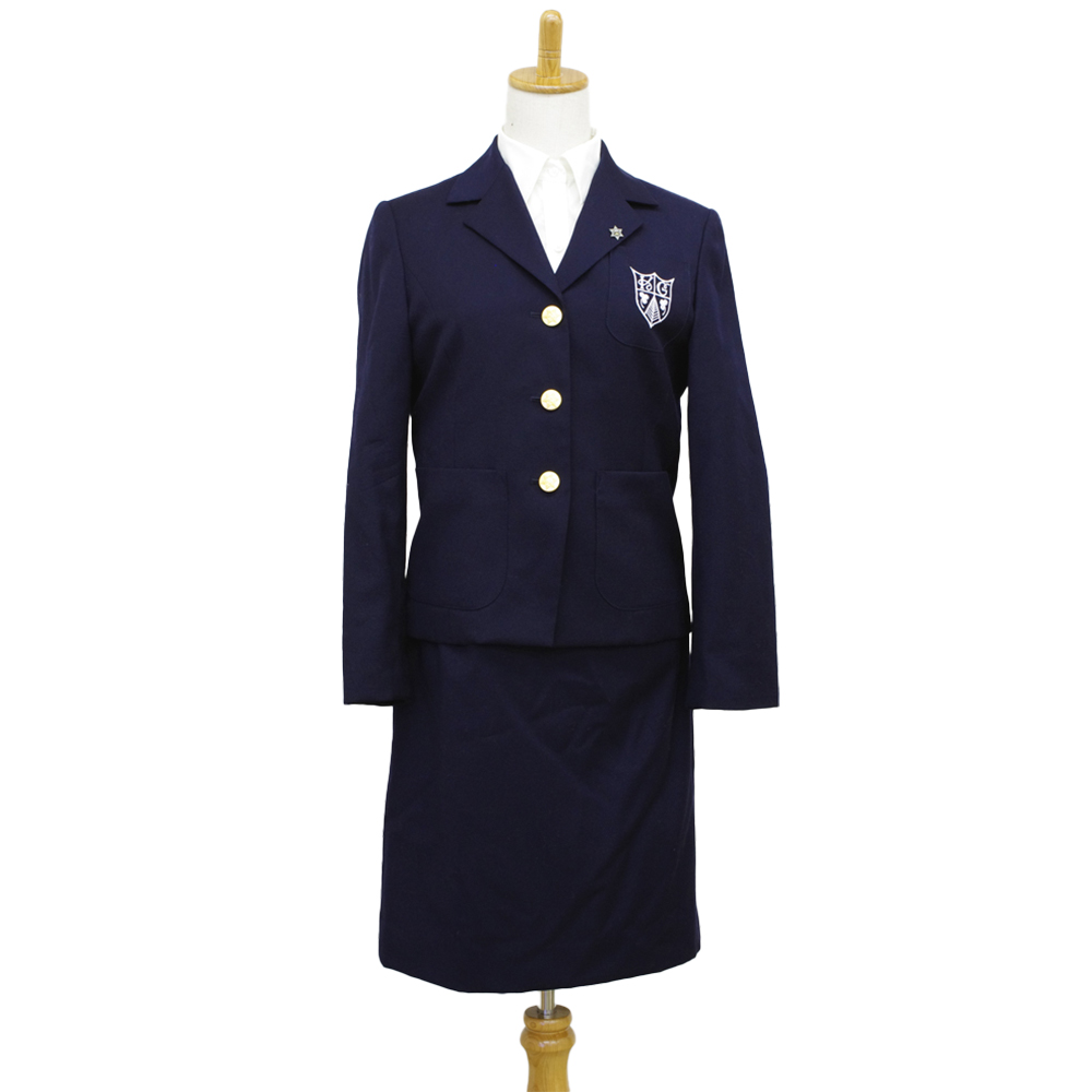 SeifukuStore's tweet photo. 兵庫県　甲南女子大学の制服買い取り
式典や学会出席などで着用します

#制服
#制服買取 https://t.co/wusAFBeuWT