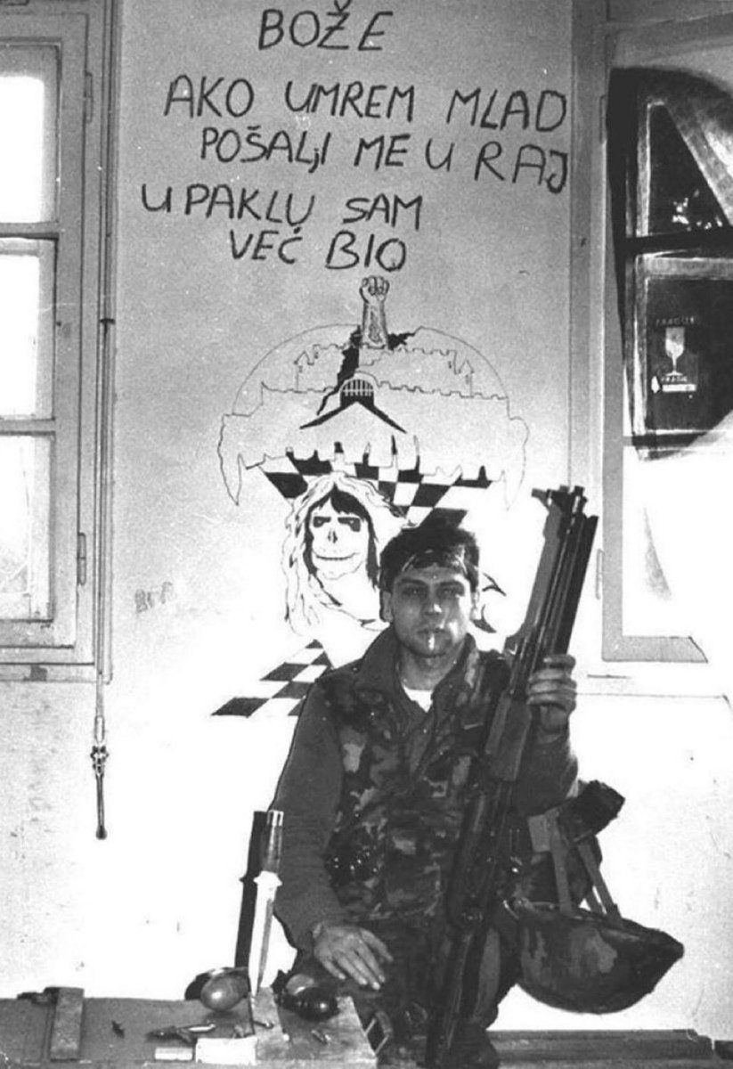 miguelfelixz's tweet photo. 8. Tentara Kroasia di Depan Tembok yang Bertuliskan "Tuhan Jika Aku Mati Muda Kirimkan Aku ke Surga Di Neraka Aku Sudah Pernah ke Sana." https://t.co/zG16AhbEVE
