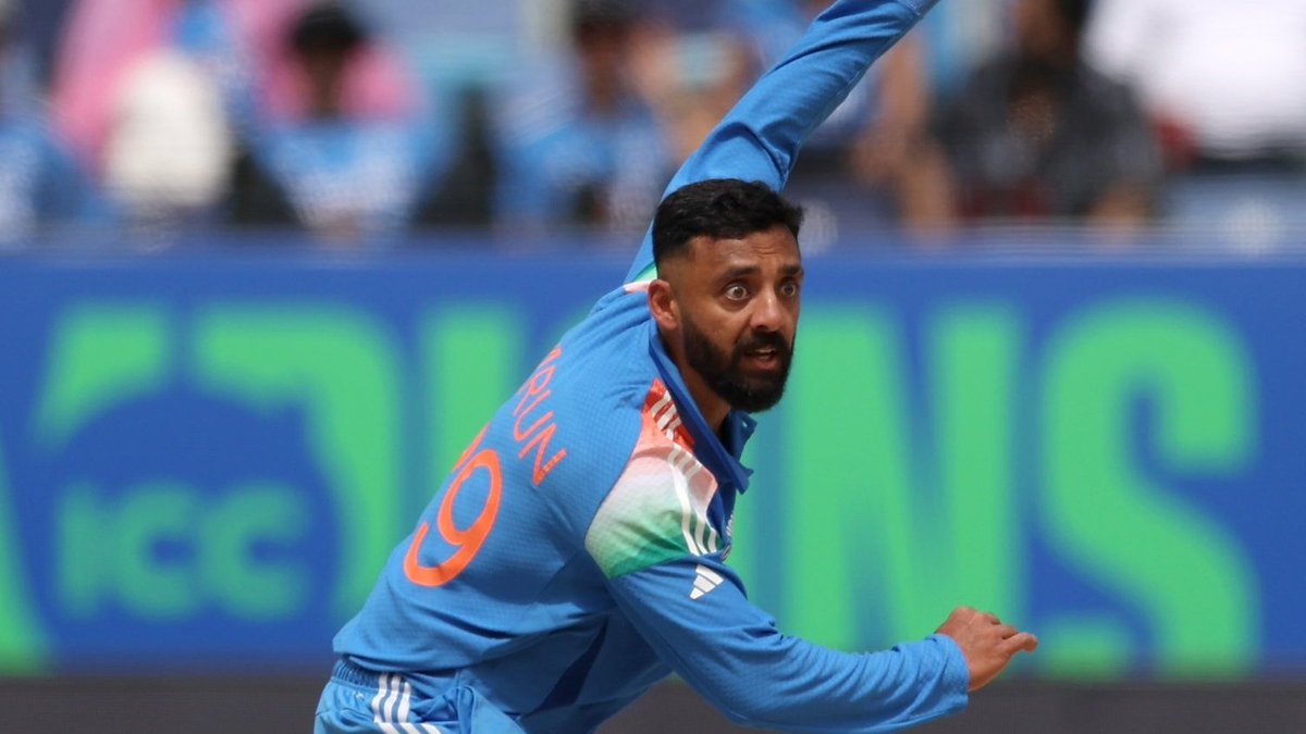mufaddal_vohra's tweet photo. Varun Chakravarthy said, "I do have interest in Test cricket, but my bowling style doesn't suit Test cricket". (Gobinath YT). https://t.co/JNMSPuFYqT