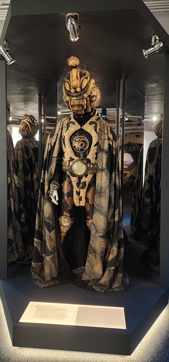 ParksAndCons's tweet photo. There are so many great pieces on display at the @ComicConMuseum for #DoctorWho #WorldsOfWonder https://t.co/b0dP0kJsTC