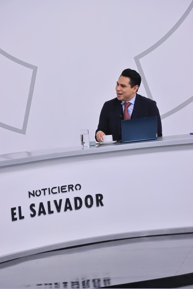 El alcalde de San Salvador Sur, <a href="/MarioVasquezSV/">Mario Vásquez</a>, destaca la transformación de las comunidades, que ahora viven en seguridad y paz.