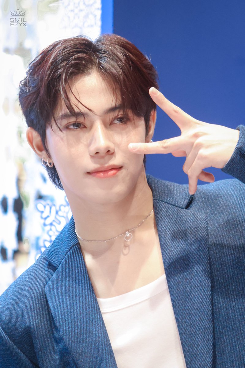 _smilezyx's tweet photo. 250314

เมคอัพเหมาะมาก ตาสวยเป็นประกายสุดๆ🥺✨

#AlwaysBrightAlwaysBlue
#โอมสาริศ #OhmSarit https://t.co/IcZsPk62TH