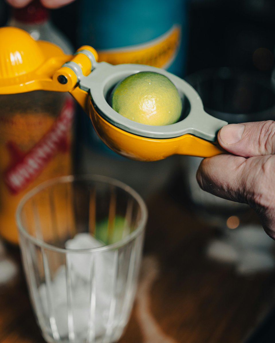 happychefscook's tweet photo. Juice Your Way to Wellness – Fresh, Healthy, and Delicious!  https://t.co/OpTc0DQQ5f
.
.
#juicers #manualjuicer #juicer #healthylifestyle #coldpress #masticatingjuicer #centrifugaljuicer https://t.co/n7Nin5x2tD
