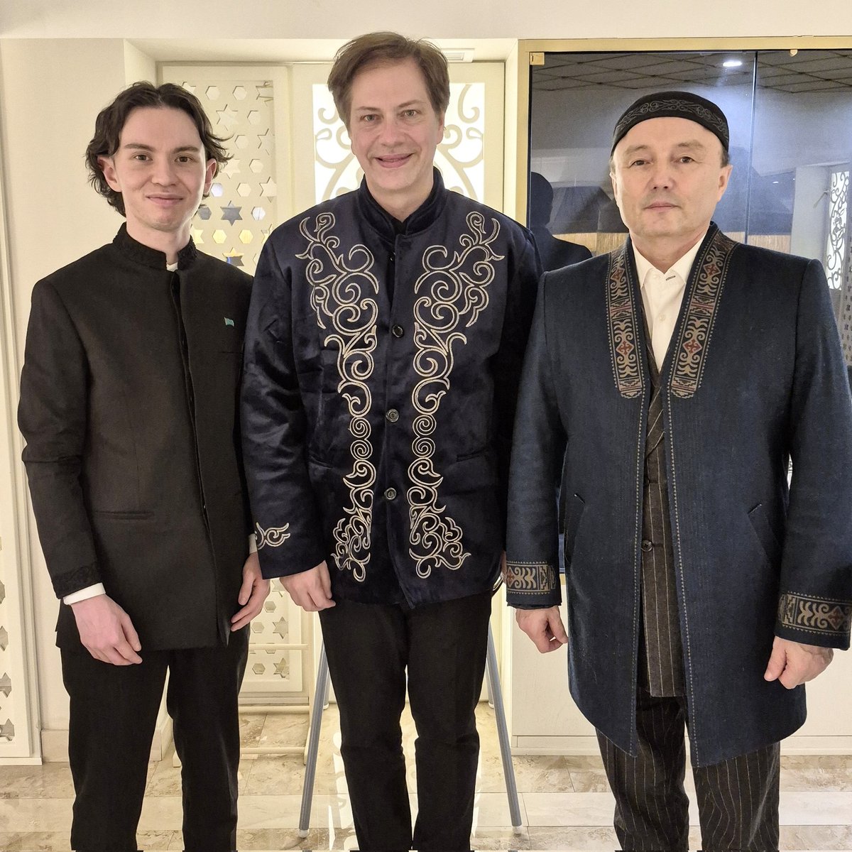 A Memorable Evening in Astana.

One of the greatest privileges of my musical journey around the world is the opportunity to connect with inspiring people from diverse cultures.  

Last night in Astana, I had the pleasure of experiencing a wonderful traditional Kazakh dinner,