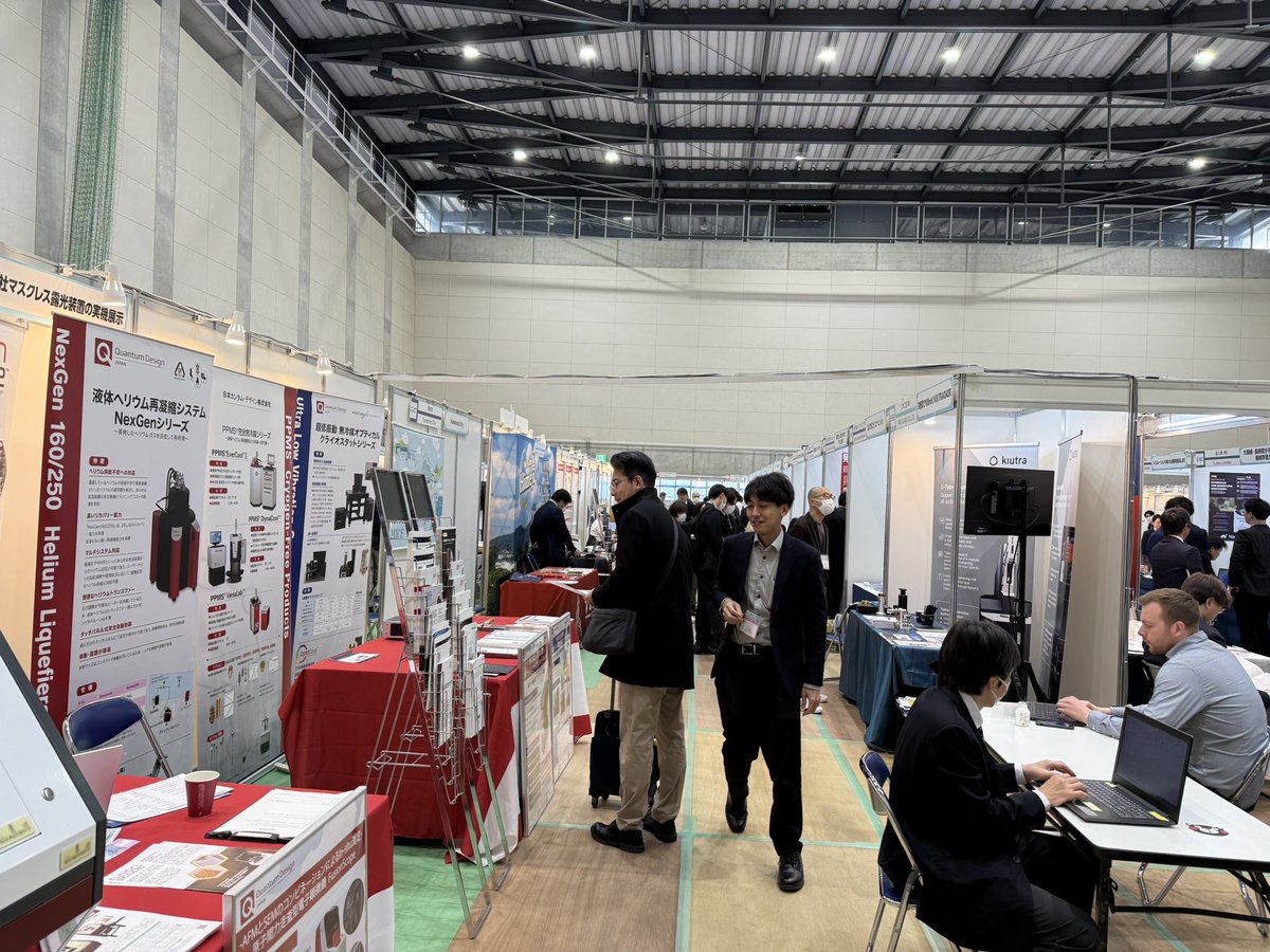 展示会２日目開幕です‼️注目👀の展示が目白押しです♪皆様のご来場お待ちしています٩(๑❛ᴗ❛๑)۶スタンプラリー&amp;抽選会、豪華景品揃ってますよん❣️
#jsapexpo #応用物理学会