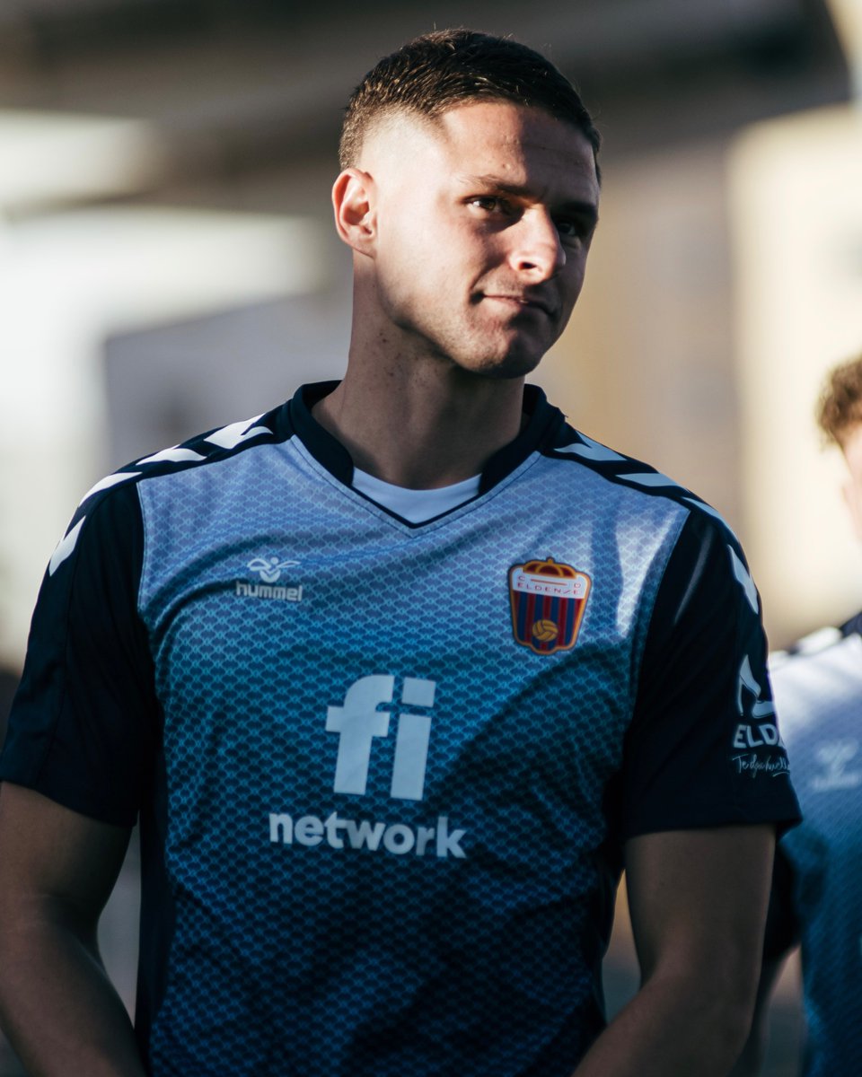 😃 ¡Buenos días! ¡Feliz sábado y buen finde! ¡Mañana volvemos al templo! 🏟️

 𝗔𝗚𝗘𝗡𝗗𝗔 𝗗𝗘𝗟 𝗗𝗜́𝗔
🏋🏻‍♂️ Entrenamiento en el Anexo 🥅
🎟️ Venta de entradas online para el #EldenseMirandés en cdeldense.compralaentrada.com/eventos/ 📲

📸 @jorgecarmonafoto (IG)