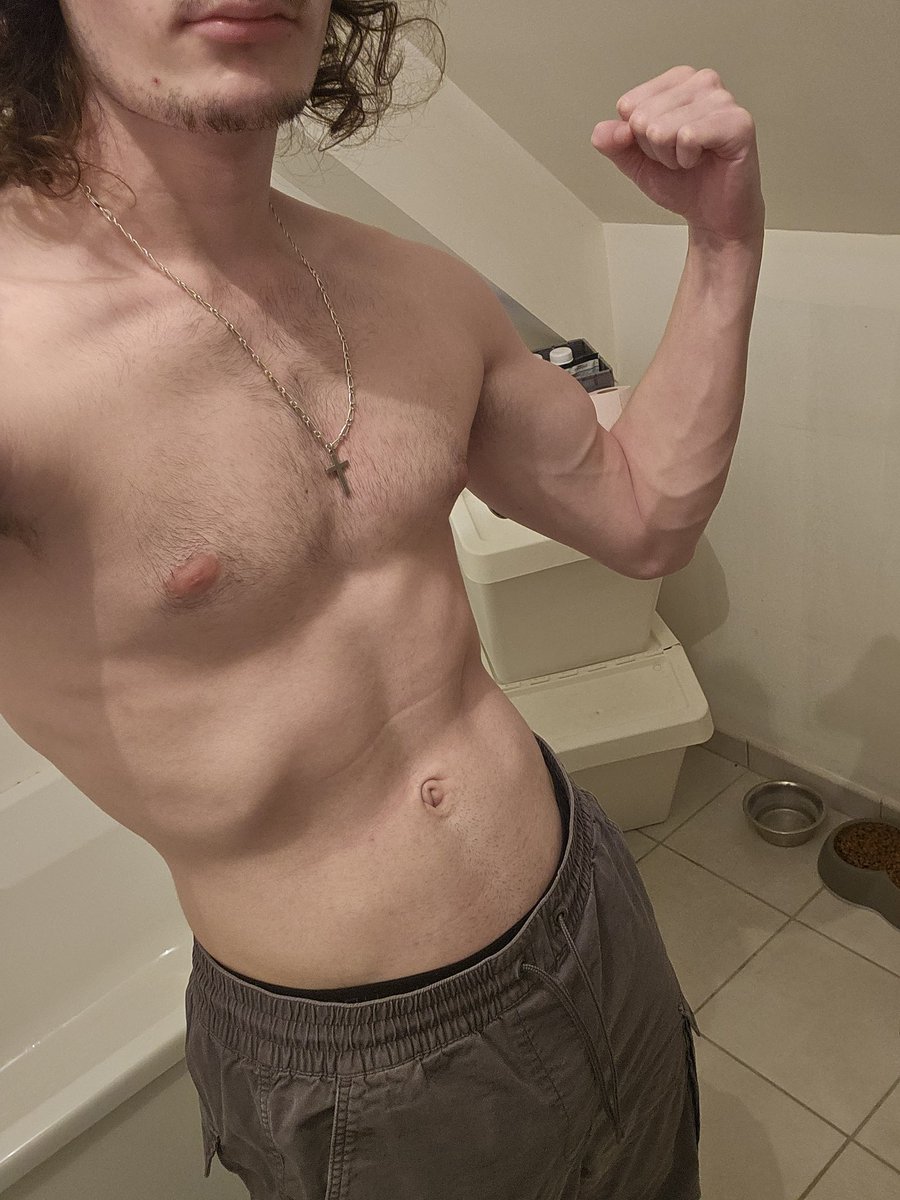 Bwcbitchmaker's tweet photo. Any fem/trans want to #compare against a real men and lose ? Girl i outsize your bf very easily too ;) #nsfw #nsfwtw #nsfwtwt #cockcompare #dickcompare #sizecompare #femboys #femboy #fem #trans #ts #crossdress #crossdeessing #cheating @cuck #cuckold #cuckolding #cheatingsluts https://t.co/KWNqRAC5rz
