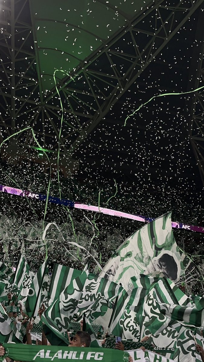 alihmazi1's tweet photo. #الاهلي_الأخدود
كونك تشجع الاهلي ، فأنتِ بطبيعة الحال من عظماء هذا الكوكب ، فالاهلي ليس مجرد نادي بل هو مقياس للفكر والذوق الرفيع والاحساس بالهيبة والعشق 💚 https://t.co/tBTCeYDBjL