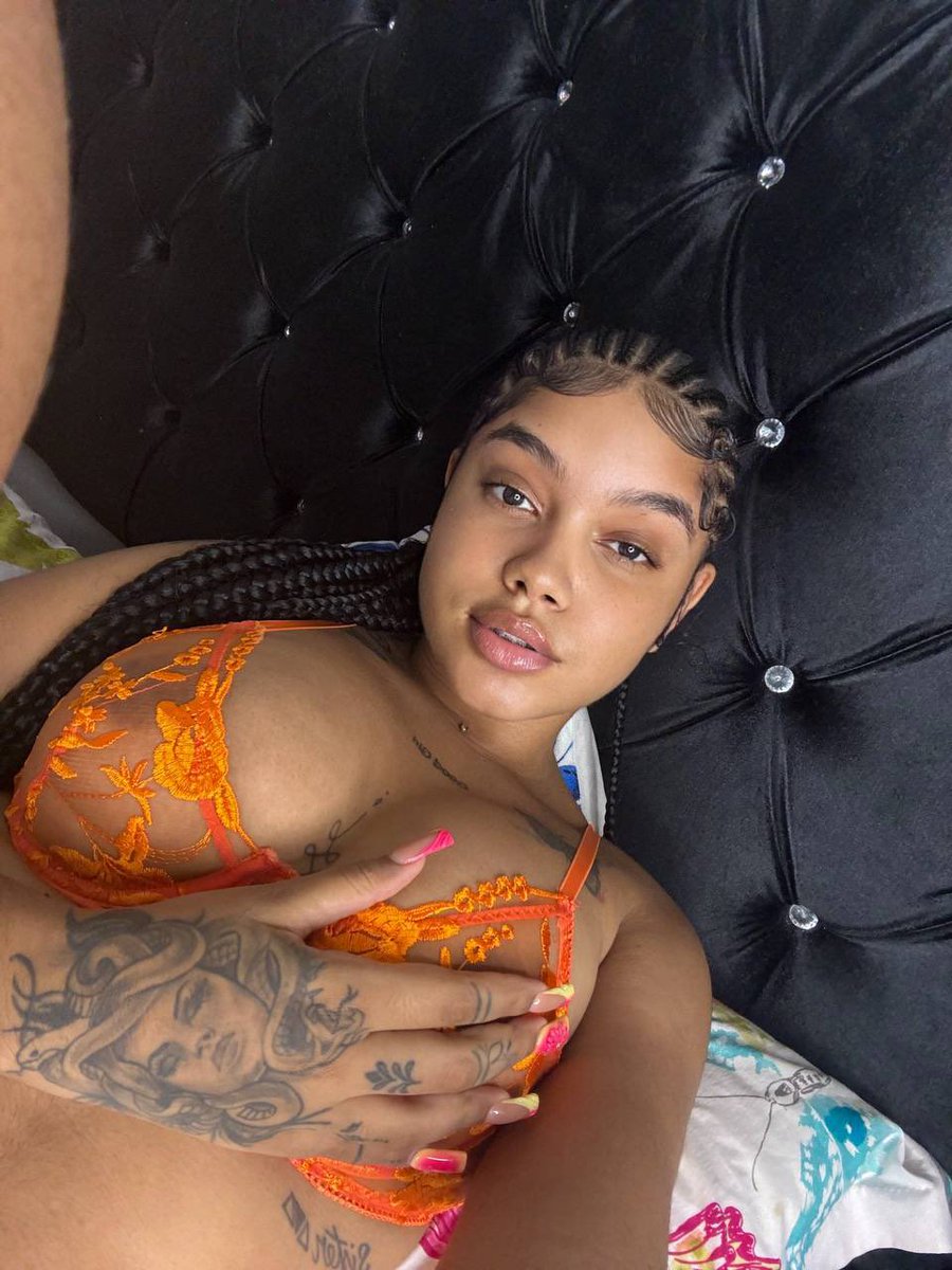 DORAa134's tweet photo. Hola contenido disponible 🔥🔥 https://t.co/7RTgLgtkTk