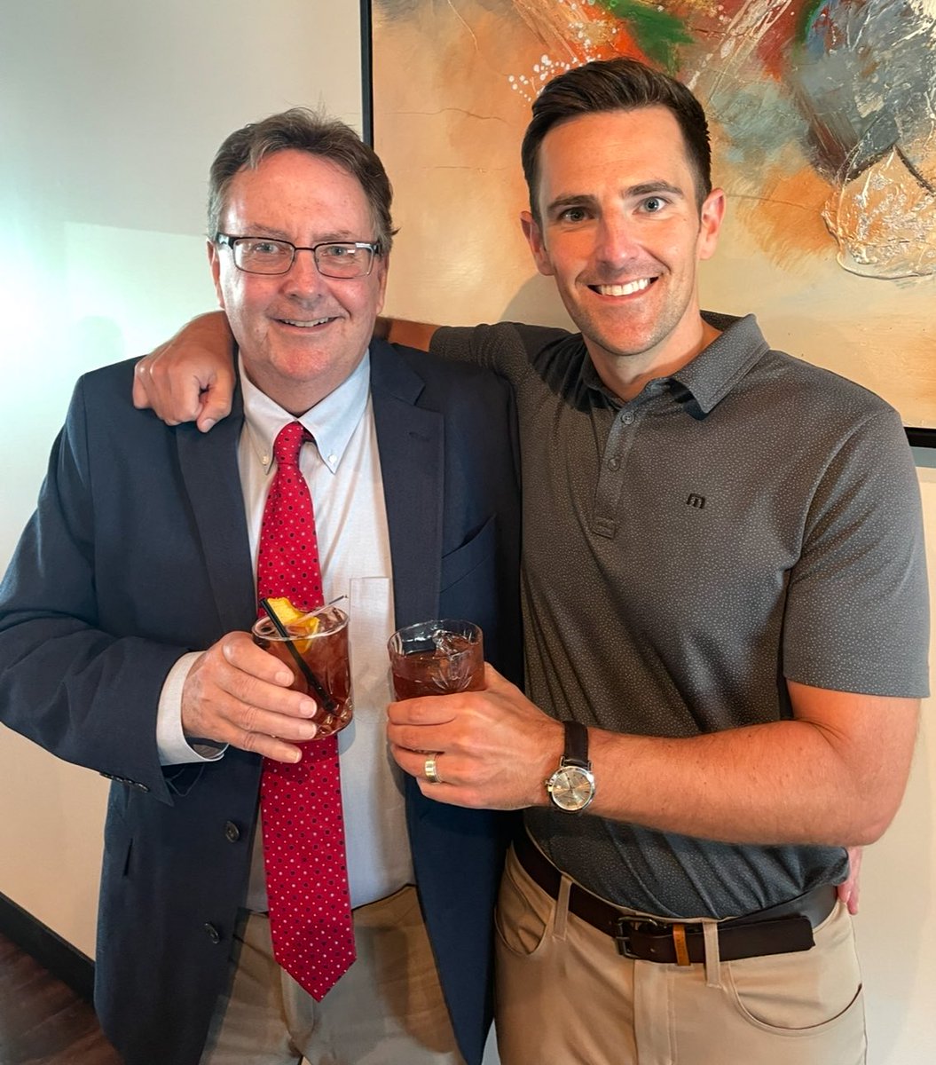 Chris Hassel tweet media