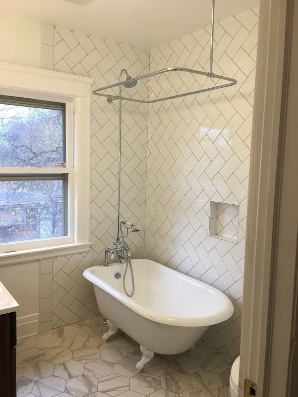 RenaissanceRest's tweet photo. Does your property need restoration services? For the expert service you deserve, contact us: https://t.co/95D1GTAA0F

#RenaissanceRestorationsInc #Bathroom #Detroit #Kitchen #Restoration #Roofing #Birmingham #HomeAdditions #Home #Restore #Repair https://t.co/HOGHmOHpPz