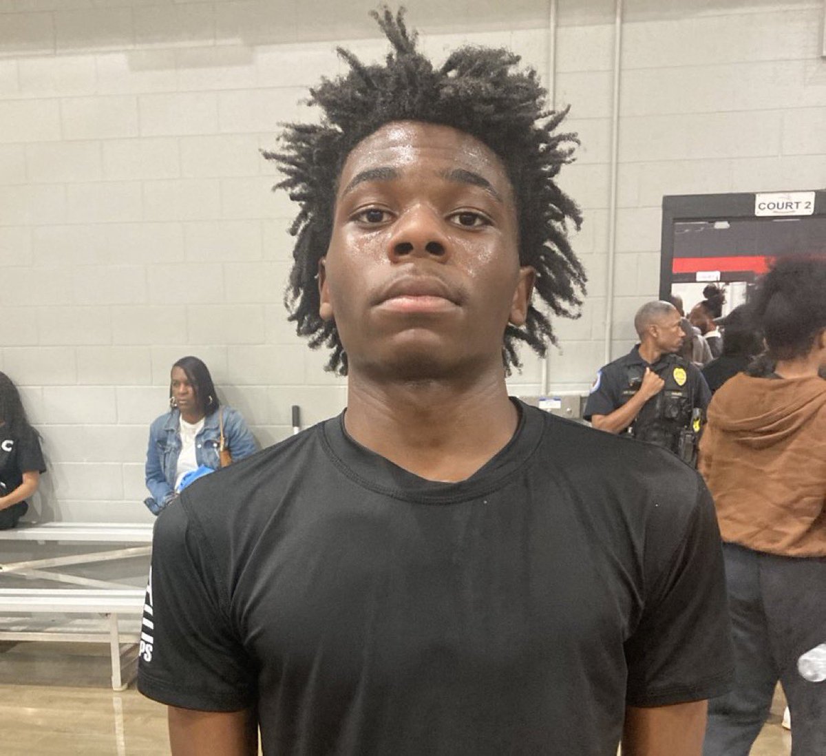 OTR The Opening

Only 1 Elite cruises to a ‘W’ tonight.

Guard TJ Gipson was a big part in the victory. 13 points and showed his open court playmaking skills.

📌 <a href="/Only1Elitebball/">Only1Elite</a> <a href="/TjGoget1/">TJ Gipson</a>