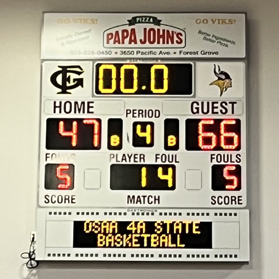 Prep Hoops Oregon (@prephoopsor) on Twitter photo Final: #5 Baker 66, #1 Cascade 47
4A Semis
<a href="/JaxonLogsdon/">Jaxon Logsdon</a> and Isaiah Jones led the Bulldogs with 20 points each. Eli Long scored 14 points.
<a href="/KaidenFord25335/">Kaiden Ford</a> led the Cougars with 20 points. <a href="/landon_knox22/">Landon Knox</a> scored 19 points Final: #5 Baker 66, #1 Cascade 47
4A Semis
<a href="/JaxonLogsdon/">Jaxon Logsdon</a> and Isaiah Jones led the Bulldogs with 20 points each. Eli Long scored 14 points.
<a href="/KaidenFord25335/">Kaiden Ford</a> led the Cougars with 20 points. <a href="/landon_knox22/">Landon Knox</a> scored 19 points