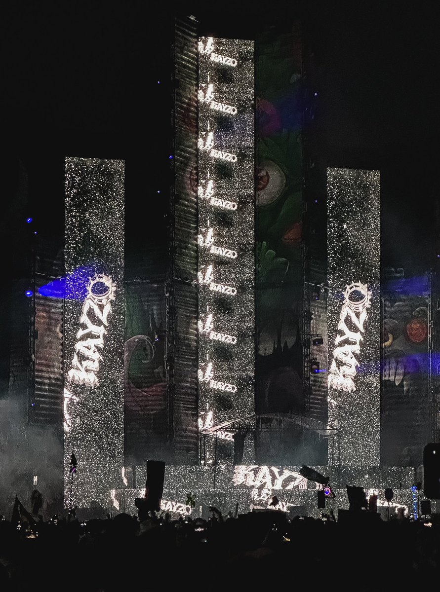 JCDB87's tweet photo. ⚪️⚫️⚪️ KAYZO⚪️⚫️⚪️
@KayzoMusic x @EDC_MEXICO
#EDC #EDCmx #EDCMexico #Kayzo https://t.co/iVg73u5Qru