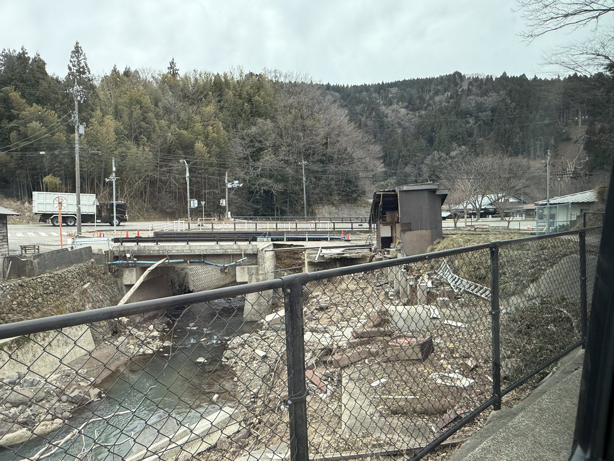 Chisa08101226's tweet photo. 久しぶりに輪島へ。叔母は元気でした。
見慣れた景色が変わっていました。
『平和な一日』って当たり前ではない。
感謝🙏 https://t.co/H75AJYjyhw