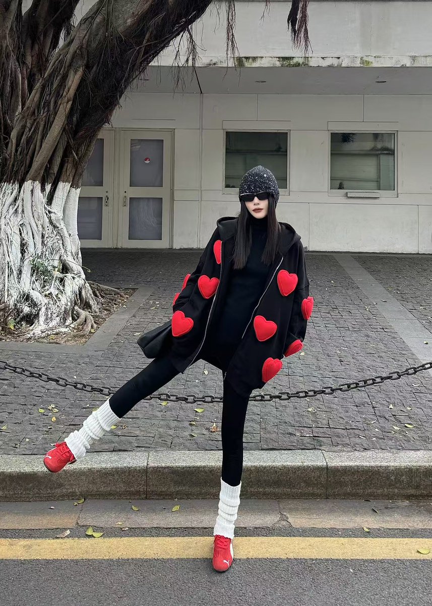 PiersonT61684's tweet photo. So Unique #sqqzproject #fashionbrand #clothingstore #fitcheck #outfitstyle https://t.co/bkpwzf7Tzu