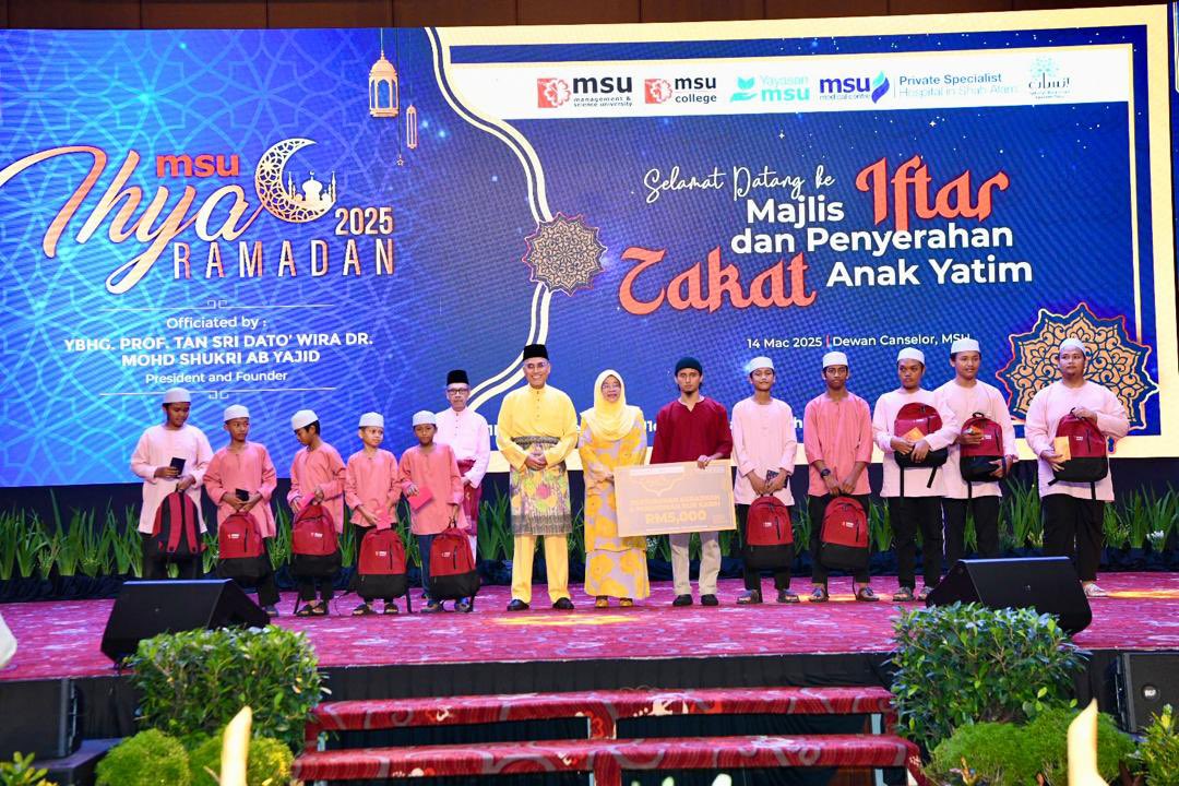 Mohd Shukri Ab Yajid (@mohdshukriyajid) on Twitter photo Officiated the Iftar & Zakat Distribution to Orphans event by <a href="/MSUscd/">MSU Student Success</a> & <a href="/YayasanMSU/">Yayasan MSU</a>. Proud of @MSUMalaysia’s commitment to embrace a culture of giving and gratitude through community engagement. Well done! <a href="/MSUscd/">MSU Student Success</a> #MSUIhyaRamadan #RamadanCare #MSU2G Officiated the Iftar & Zakat Distribution to Orphans event by <a href="/MSUscd/">MSU Student Success</a> & <a href="/YayasanMSU/">Yayasan MSU</a>. Proud of @MSUMalaysia’s commitment to embrace a culture of giving and gratitude through community engagement. Well done! <a href="/MSUscd/">MSU Student Success</a> #MSUIhyaRamadan #RamadanCare #MSU2G