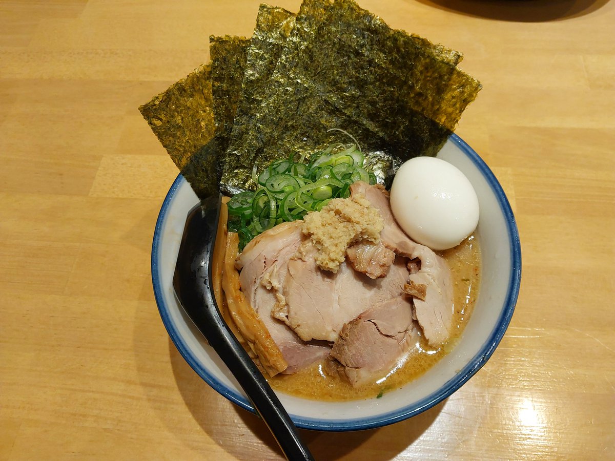 whiteriver_moon's tweet photo. あー腹いっぱい。 https://t.co/wM5jgIdX38