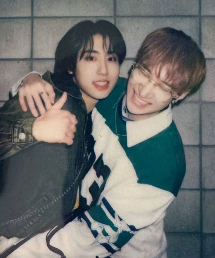 Lizz_Myosotis's tweet photo. Hou cumple años una de mis confidentes y de las mejores amistades que e hecho por acá en twt, @Prikrams  te amo mucho y feliz vuelta al mundo oficialmente(para ti pqq para mi aun no Xd)

TE AMO DEMASIADO UN CHORRO , SOS LA MEJOR MUACK https://t.co/wDF3QzT4pA
