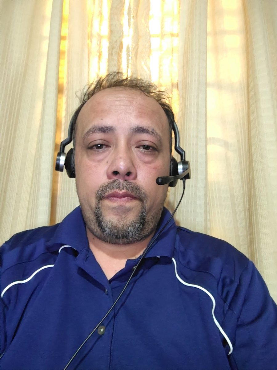 Trabajando y echando traguito raro
#ECDQEMSD