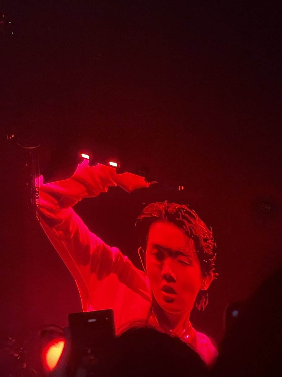 dami⁷ ⊙⊝⊜ is seeing bts! tweet media