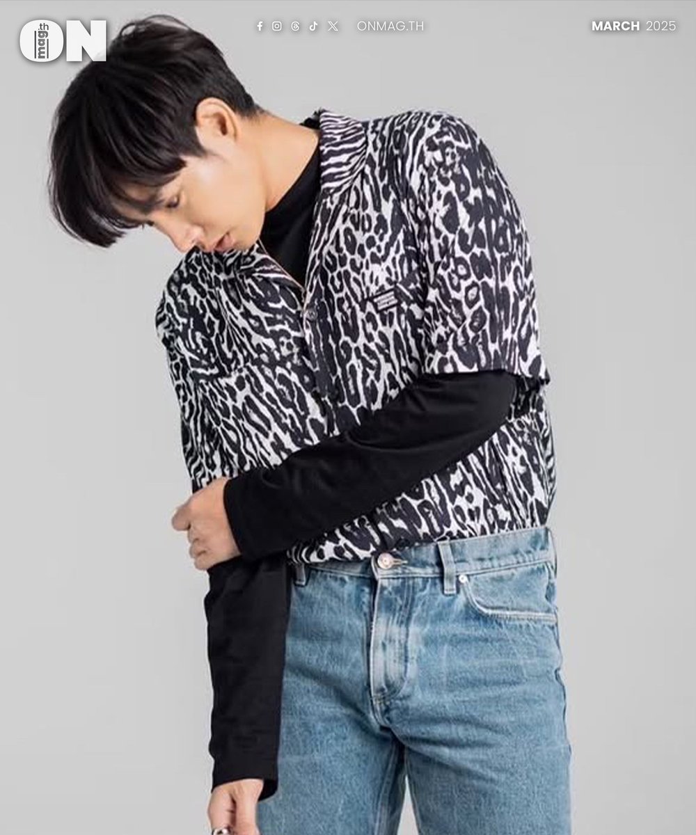 OnmagTh's tweet photo. #20ปีไม่มีใครรู้  "เป๊ก ผลิต โชค" ขึ้นเทรนด์ X ตำ��านเพลงรักตลอดกาล

"ไม่มีใครรู้ว่ารักจะจบลงเมื่อใร
ไม่มีใครรู้ว่ารักจะจืดจางเมื่อใด
แต่ที่รู้ก็คือ วันนี้รักเธอ
อยากจะทำเวลาที่มีให้งดงาม"

#20ปีไม่มีใครรู้
#เป๊กผลิตโชค
#PeckPaLitChoke
#OnMagTH https://t.co/iQba7Ww5Or