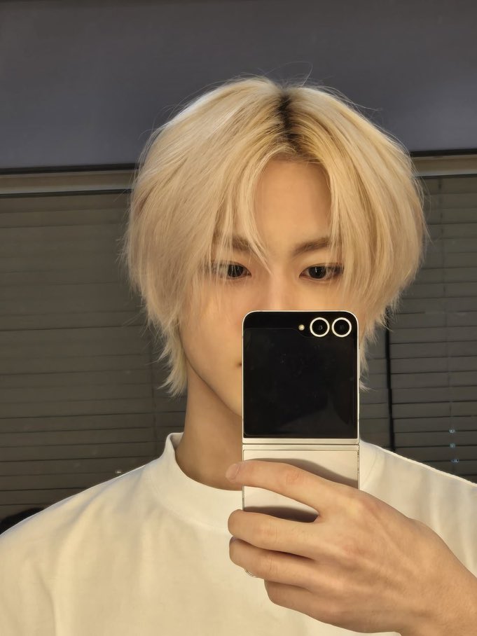 wonkoyangi's tweet photo. nunca te sawues el rubio jungwon https://t.co/AmCzTb3L2x