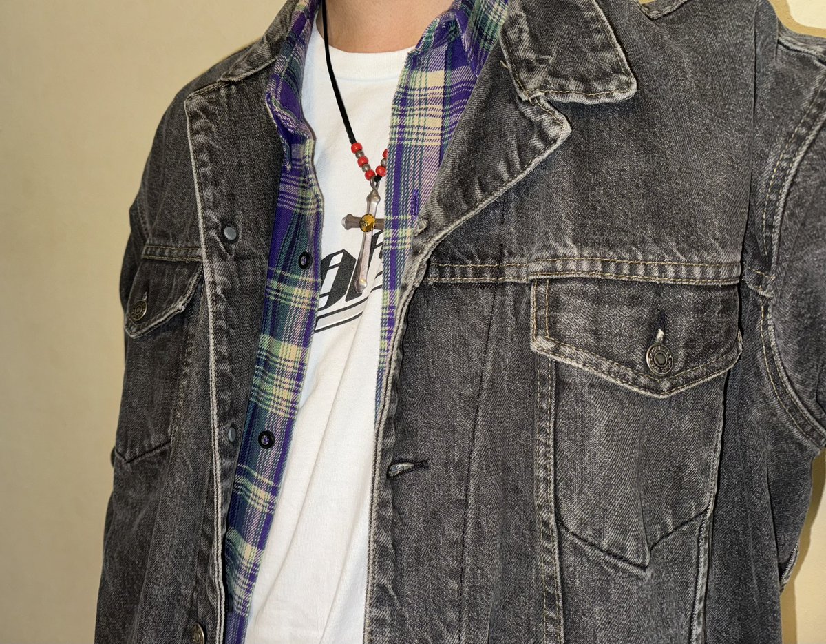 TATSUYA_0703's tweet image. OLD GAPのデニムジャケット！
インナーはストリートブランドでバランス取るのが良き✨🌸
#oldgap #supreme 
#goros #ゴローズ #アメカジ